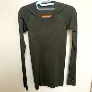 Swiftly Tech Long-Sleeve